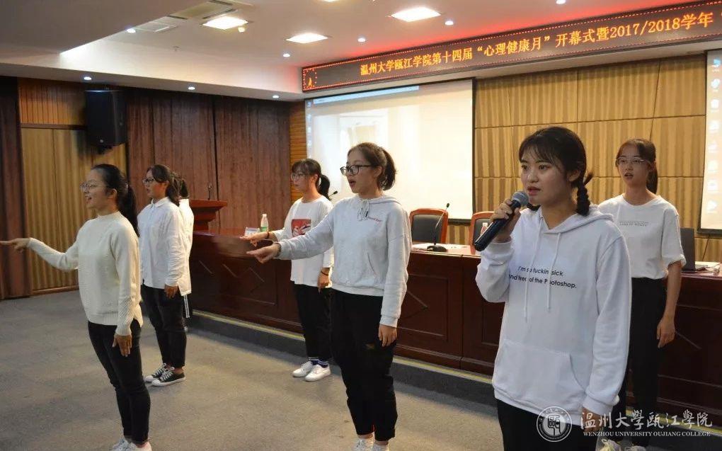 表演.jpg