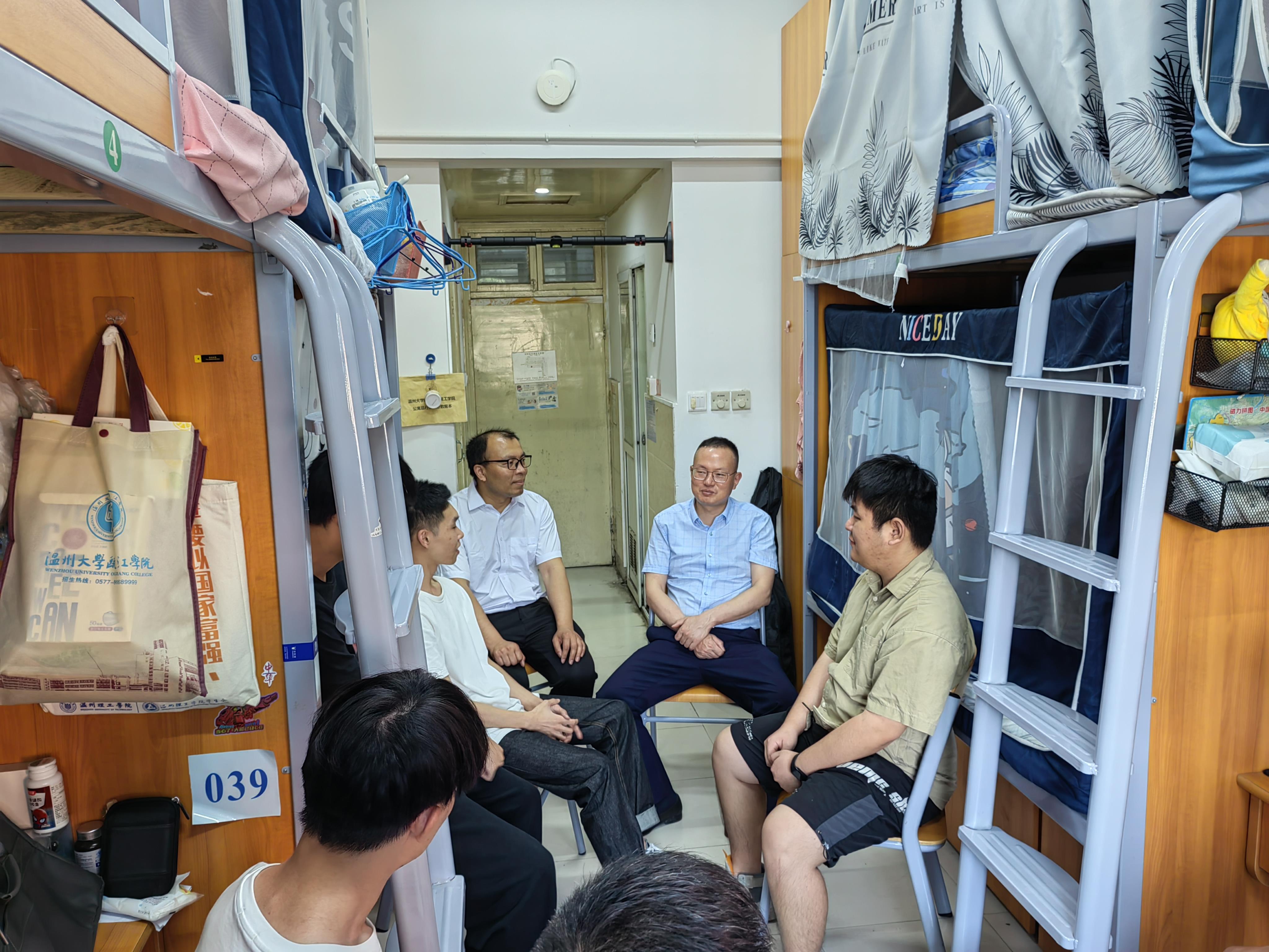 建工学院教师下寝照片4.jpg